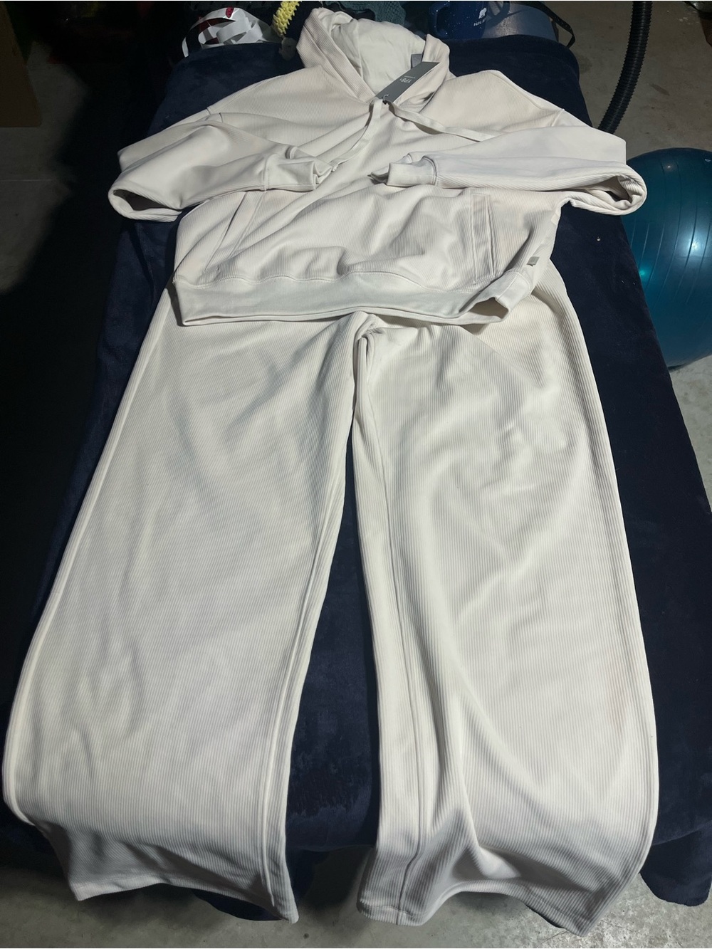 YPB by Abercrombie NWT Two-Piece Hoodie & Wide Leg Sweatpants Set - Cream
